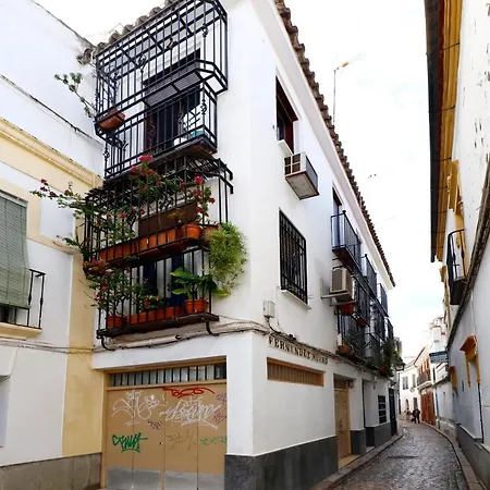 Zafiro Apartment&parking In The Historical Centre Apartamento