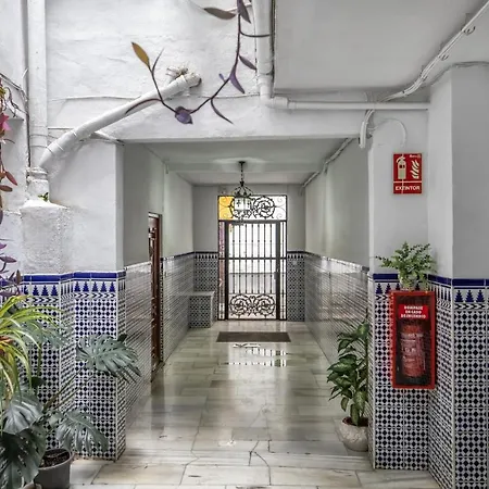 Apartamento Zafiro Apartment&parking In The Historical Centre